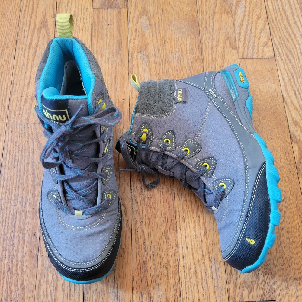 Ahnu 7 Hiking Ankle Boots Grey Waterproof Vibram Sole Sugarpine II Outdoors